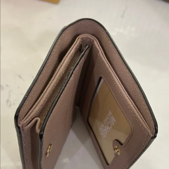 Michael Kors Blush Card Holder - Picture 12 of 15